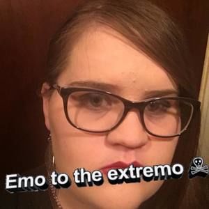 Meet your Posher, Courtney